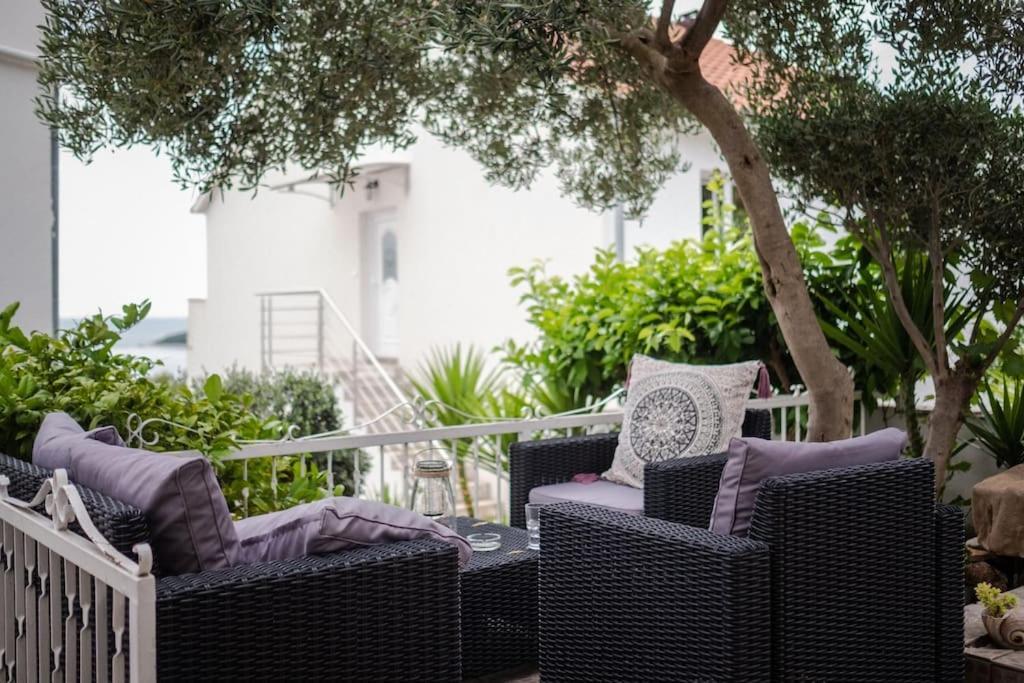Apartment Tino With Two Sunny Terace *