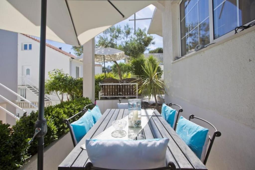 Tino With Two Sunny Terace Apartment